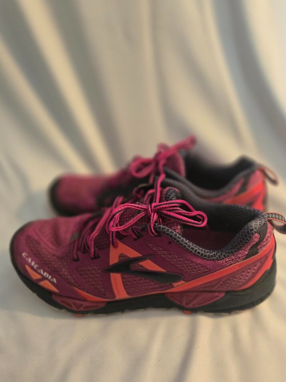 Brooks Women's Cascadia 9 Size 9.5 Trail Running Shoes Purple Raspberry Orange